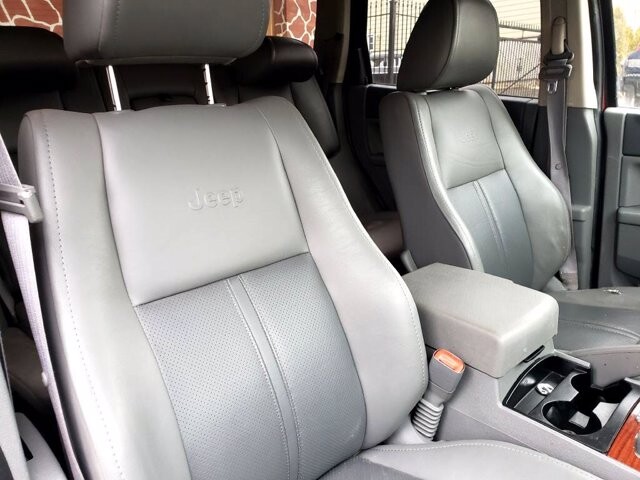 2005 Jeep Grand Cherokee in Belleville, NJ 07109-2923 - 1488453 12