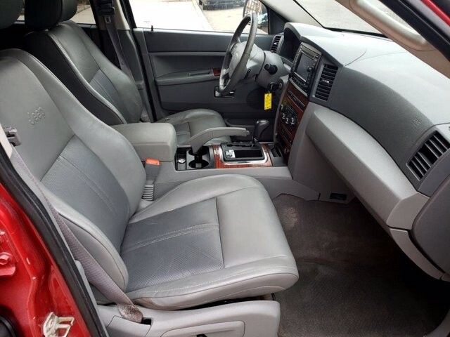 2005 Jeep Grand Cherokee in Belleville, NJ 07109-2923 - 1488453 10