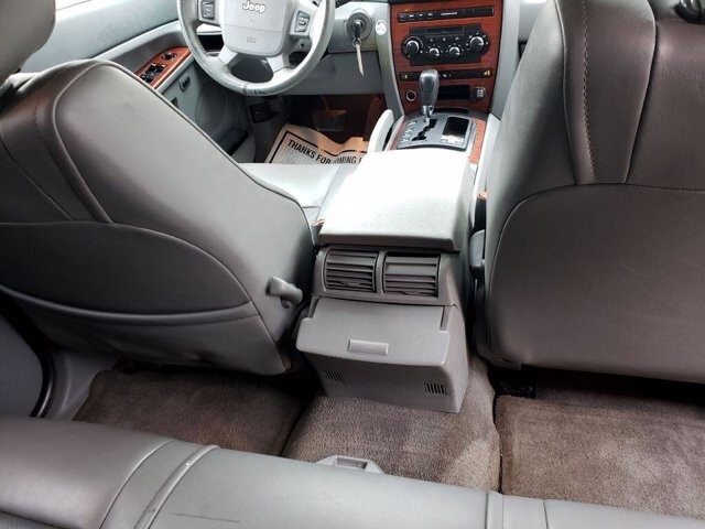 2005 Jeep Grand Cherokee in Belleville, NJ 07109-2923 - 1488453 16