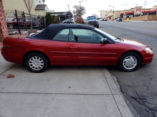 2004 Chrysler Sebring in Belleville, NJ 07109-2923 - 1540493 24