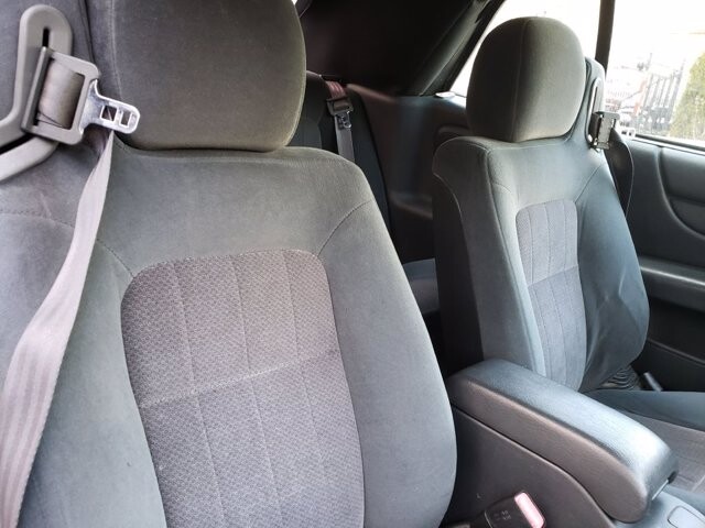 2004 Chrysler Sebring in Belleville, NJ 07109-2923 - 1540493 12