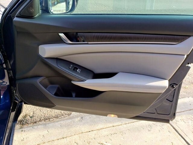 2018 Honda Accord in Belleville, NJ 07109-2923 - 1549435 47