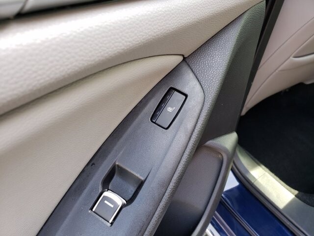 2018 Honda Accord in Belleville, NJ 07109-2923 - 1549435 19