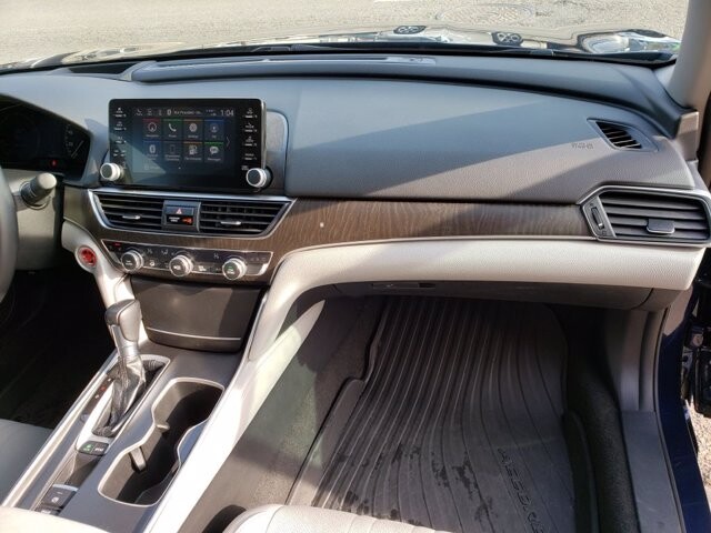 2018 Honda Accord in Belleville, NJ 07109-2923 - 1549435 11