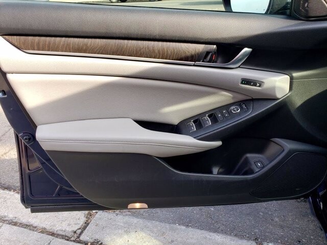 2018 Honda Accord in Belleville, NJ 07109-2923 - 1549435 60