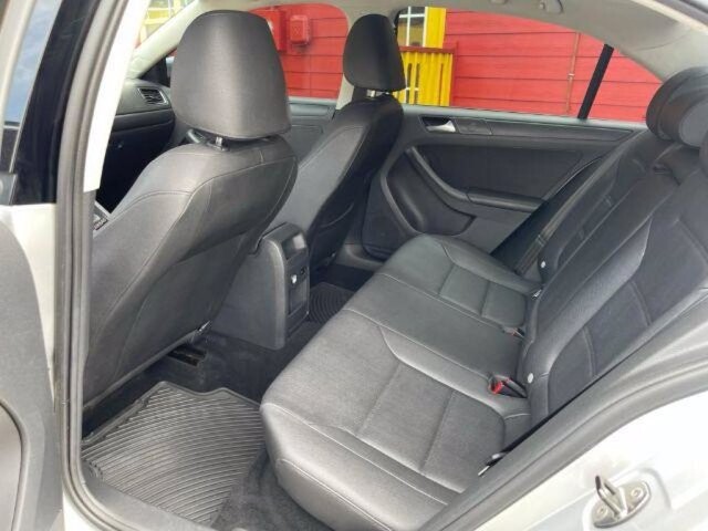 2012 Volkswagen Jetta in Austell, GA 30168 - 1551184 12