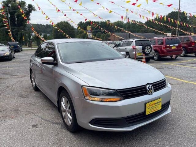 2012 Volkswagen Jetta in Austell, GA 30168 - 1551184 3