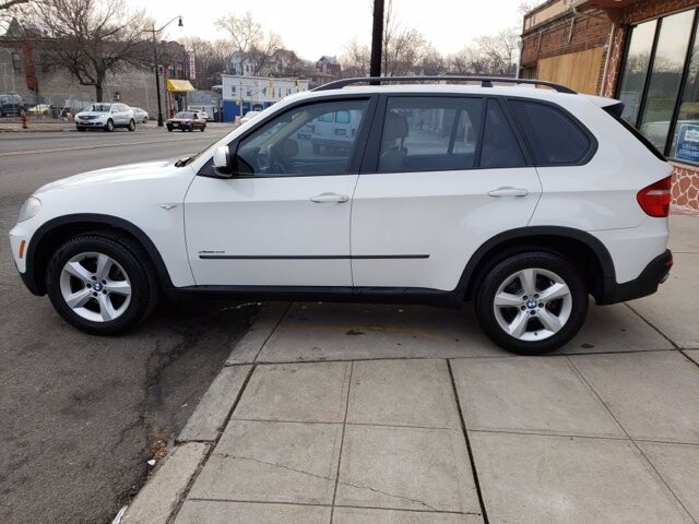 2010 BMW X5 in Belleville, NJ 07109-2923 - 1554721 5