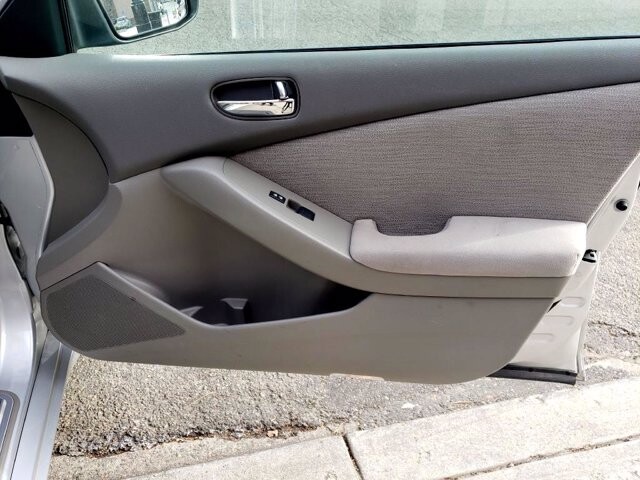 2012 Nissan Altima in Belleville, NJ 07109-2923 - 1570940 33