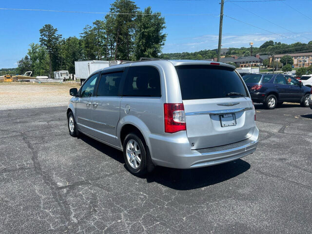 2012 Chrysler Town & Country in Hickory, NC 28602-5144 - 1577733 5