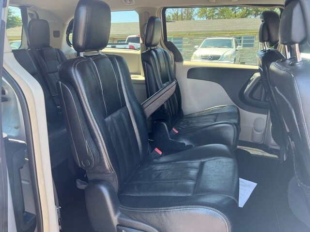 2012 Chrysler Town & Country in Hickory, NC 28602-5144 - 1577733 35