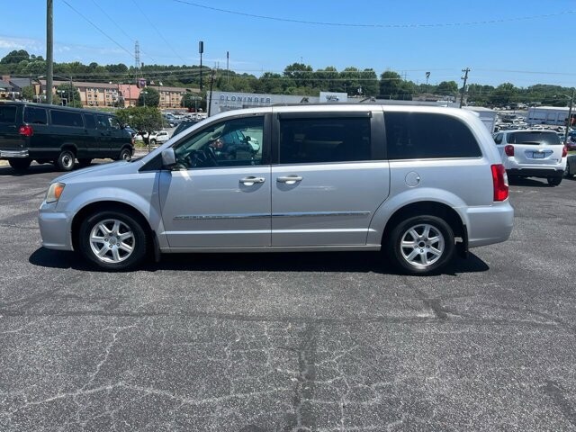 2012 Chrysler Town & Country in Hickory, NC 28602-5144 - 1577733 29
