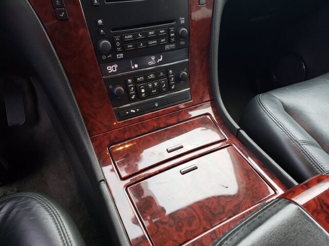 2008 Cadillac Escalade in Belleville, NJ 07109-2923 - 1589277 34