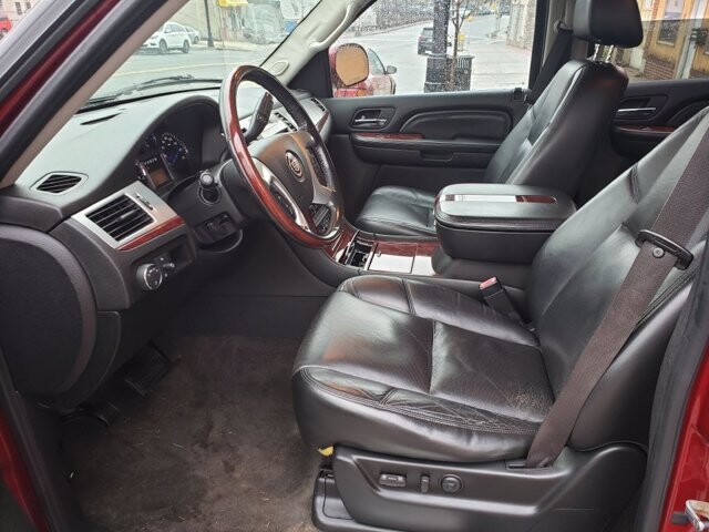 2008 Cadillac Escalade in Belleville, NJ 07109-2923 - 1589277 30