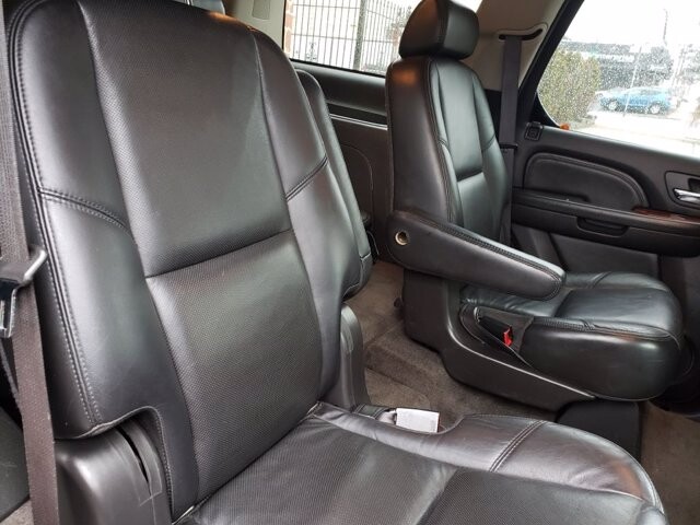 2008 Cadillac Escalade in Belleville, NJ 07109-2923 - 1589277 16