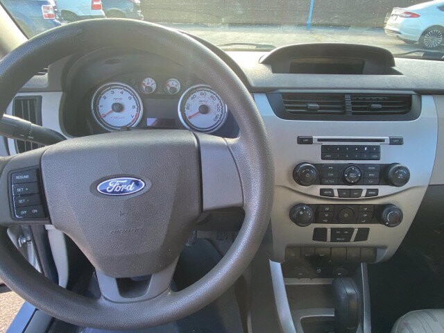 2008 Ford Focus in Mesquite, TX 75150 - 1596180 28