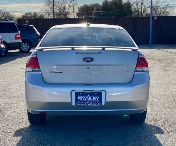 2008 Ford Focus in Mesquite, TX 75150 - 1596180 8