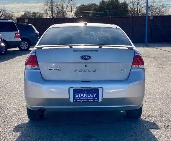 2008 Ford Focus in Mesquite, TX 75150 - 1596180 40