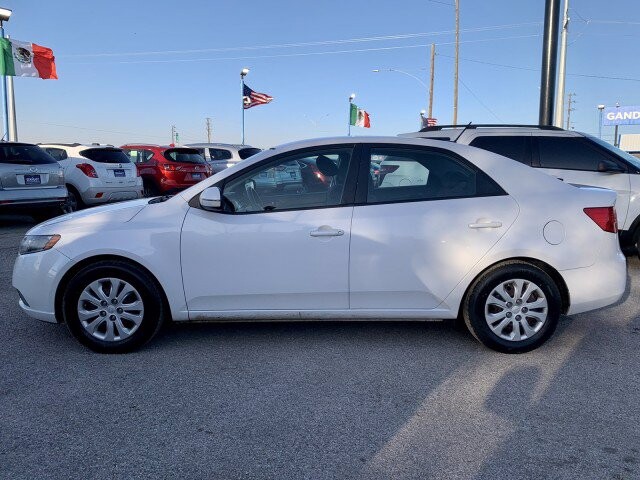 2011 Kia Forte in Mesquite, TX 75150 - 1615909 4
