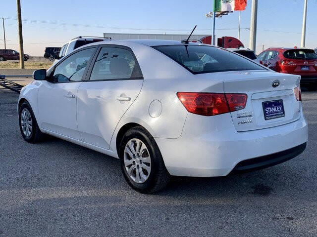 2011 Kia Forte in Mesquite, TX 75150 - 1615909 24