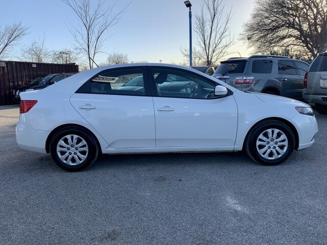2011 Kia Forte in Mesquite, TX 75150 - 1615909 26