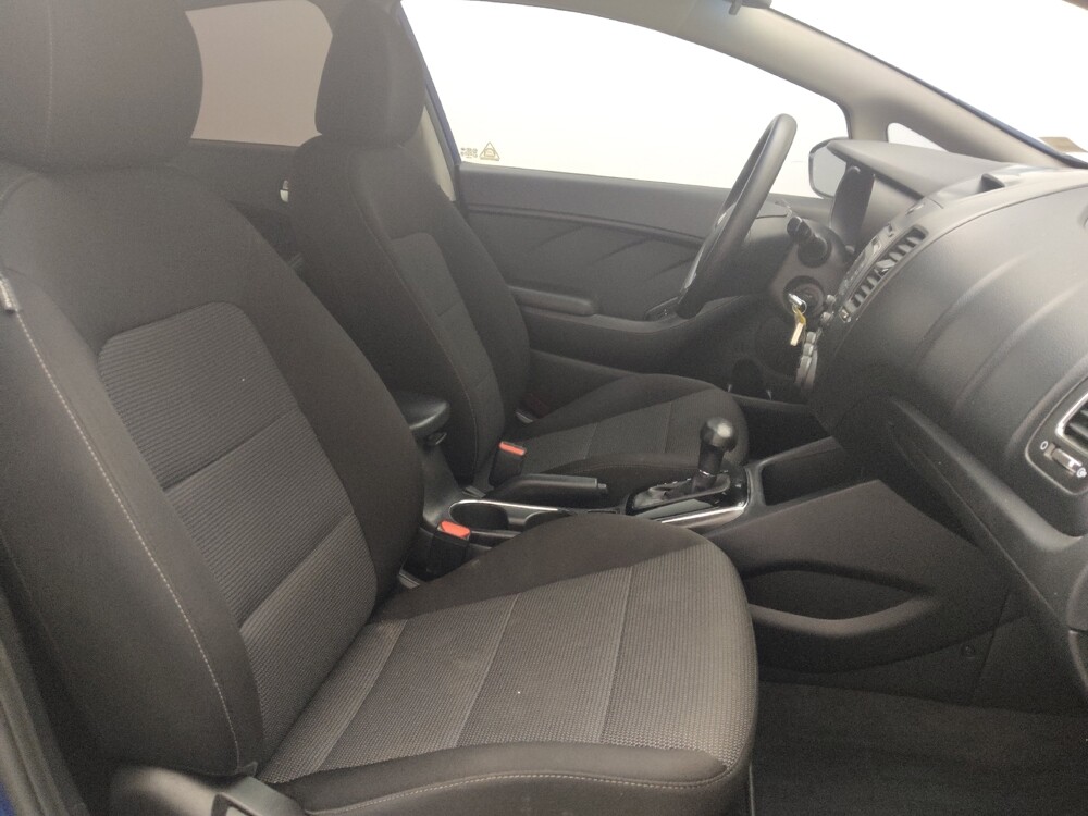 2017 Kia Forte in Hialeah, FL 33014 - 1621060 21