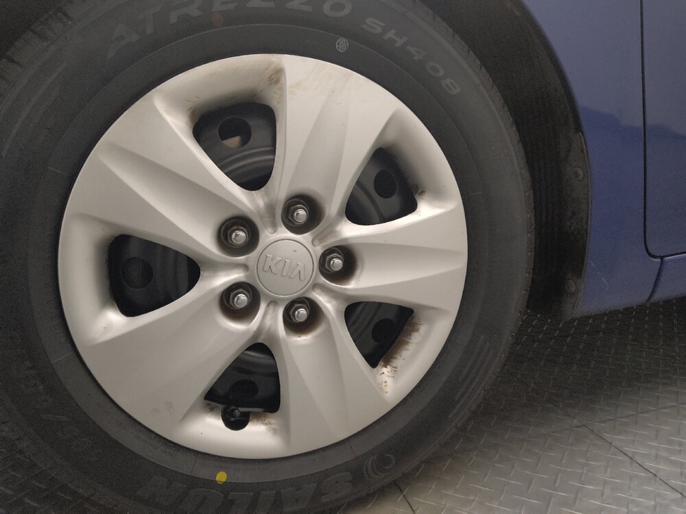 2017 Kia Forte in Hialeah, FL 33014 - 1621060 31