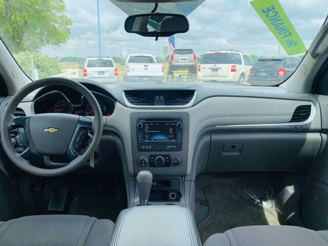 2013 Chevrolet Traverse in Mesquite, TX 75150 - 1634932 9