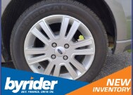 2011 Ford Focus in Wood River, IL 62095 - 1673961 34