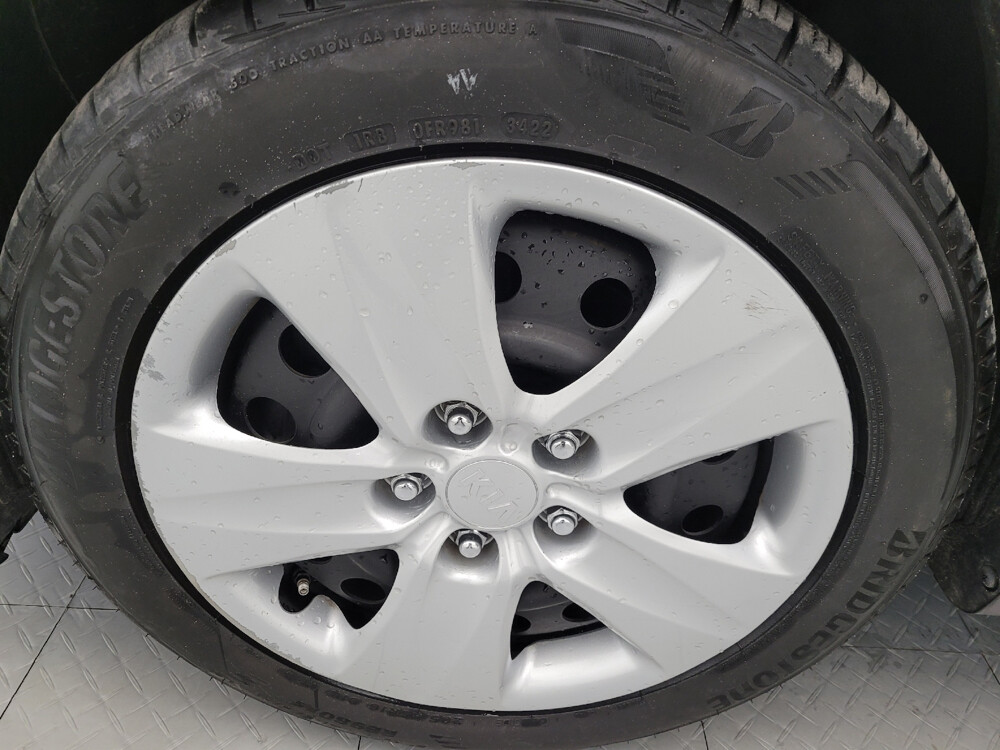 2016 Kia Forte in Bradenton, FL 34207 - 1675189 31