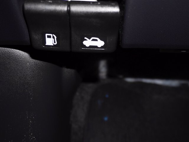 2019 Nissan Versa in Cincinnati, OH 45251-2402 - 1675560 61