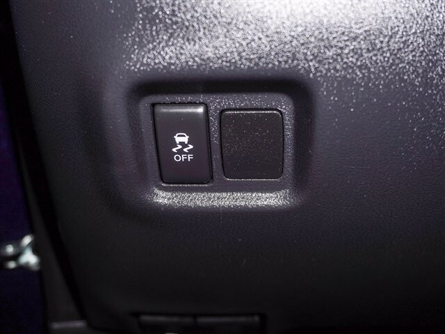 2019 Nissan Versa in Cincinnati, OH 45251-2402 - 1675560 59