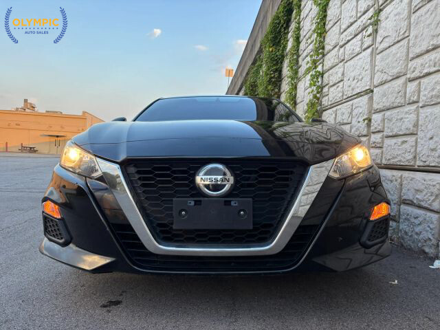 2019 Nissan Altima in Decatur, GA 30032 - 1683245 16