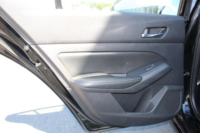 2019 Nissan Altima in Decatur, GA 30032 - 1683245 162