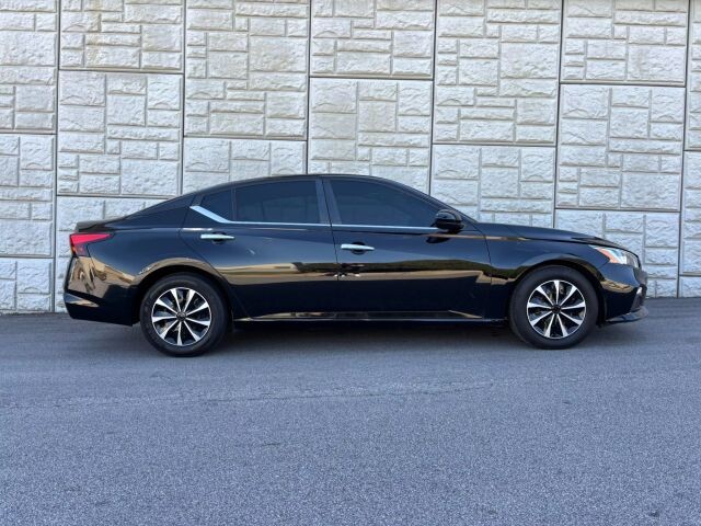 2019 Nissan Altima in Decatur, GA 30032 - 1683245 51