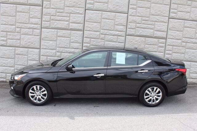 2019 Nissan Altima in Decatur, GA 30032 - 1683245 174