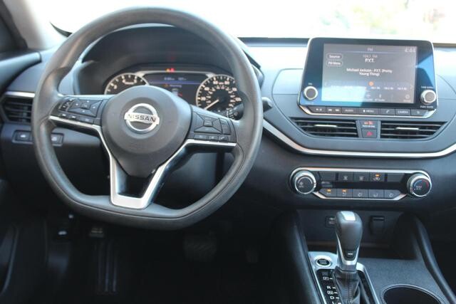 2019 Nissan Altima in Decatur, GA 30032 - 1683245 143