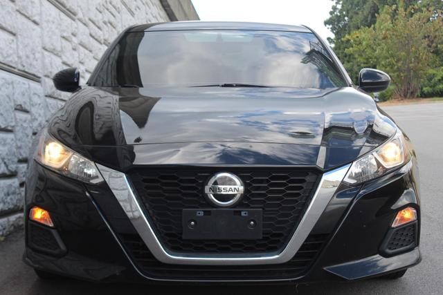 2019 Nissan Altima in Decatur, GA 30032 - 1683245 92