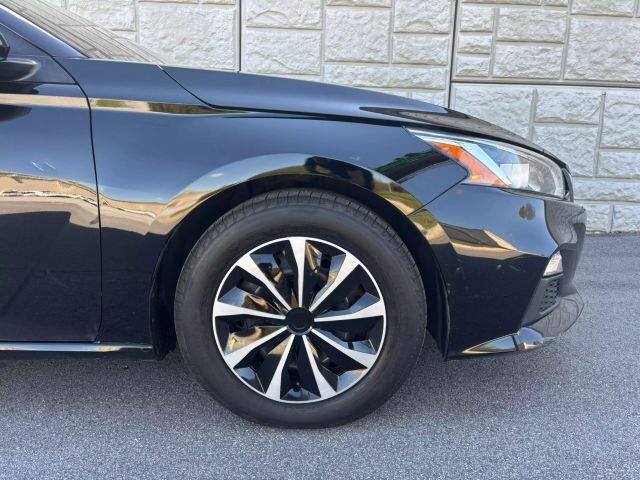 2019 Nissan Altima in Decatur, GA 30032 - 1683245 54