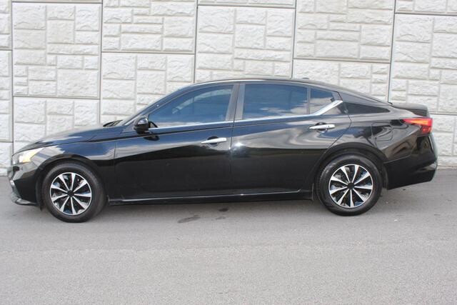 2019 Nissan Altima in Decatur, GA 30032 - 1683245 96