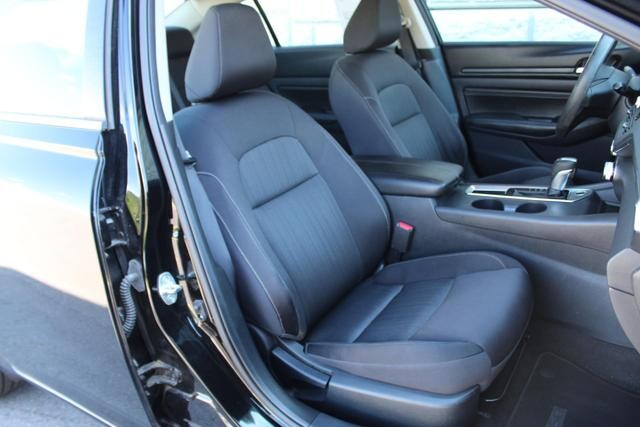 2019 Nissan Altima in Decatur, GA 30032 - 1683245 156