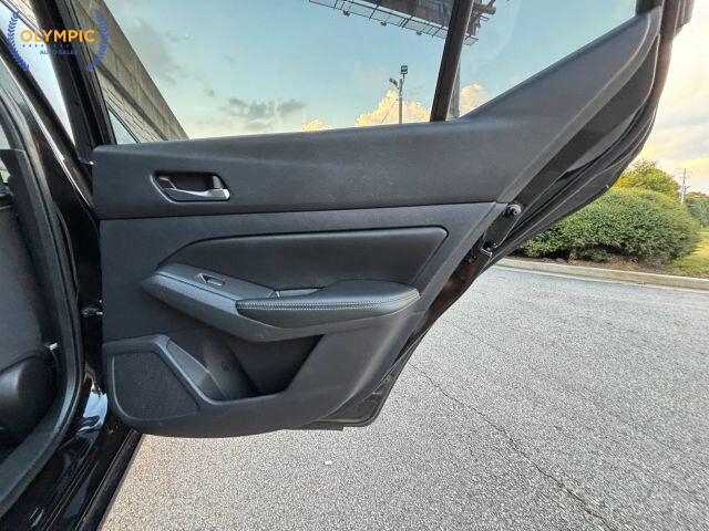 2019 Nissan Altima in Decatur, GA 30032 - 1683245 42