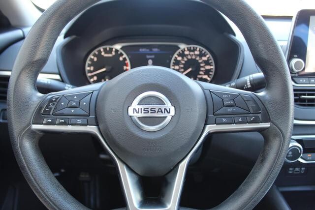 2019 Nissan Altima in Decatur, GA 30032 - 1683245 144