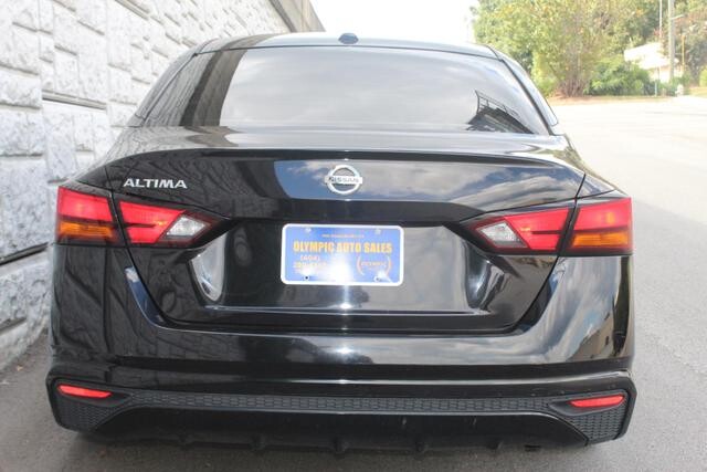2019 Nissan Altima in Decatur, GA 30032 - 1683245 95