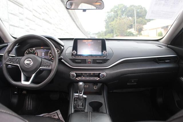 2019 Nissan Altima in Decatur, GA 30032 - 1683245 103