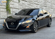2019 Nissan Altima in Decatur, GA 30032 - 1683245 1