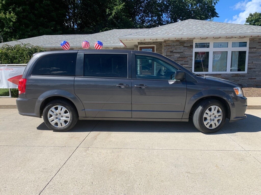 2016 Dodge Grand Caravan in Fairview, PA 16415 - 1684698 2