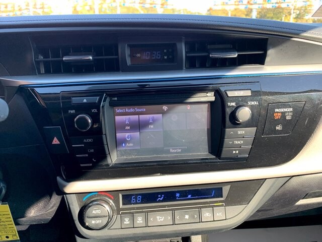 2016 Toyota Corolla in Knoxville, TN 37912-3935 - 1721401 23