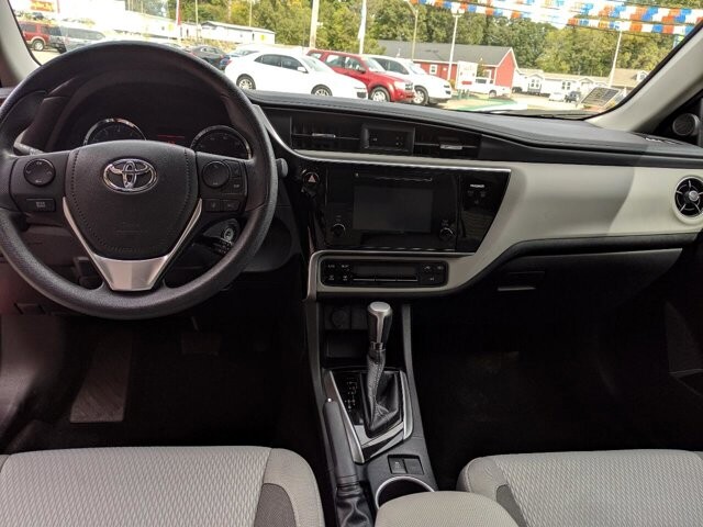 2017 Toyota Corolla in Knoxville, TN 37912-3935 - 1721407 32