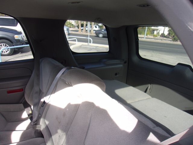 2004 GMC Yukon in Tucson, AZ 85712-4825 - 1763065 5
